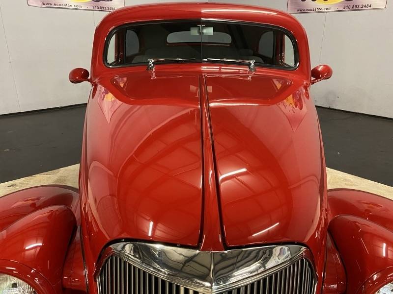 1937 Chevrolet Sedan 33