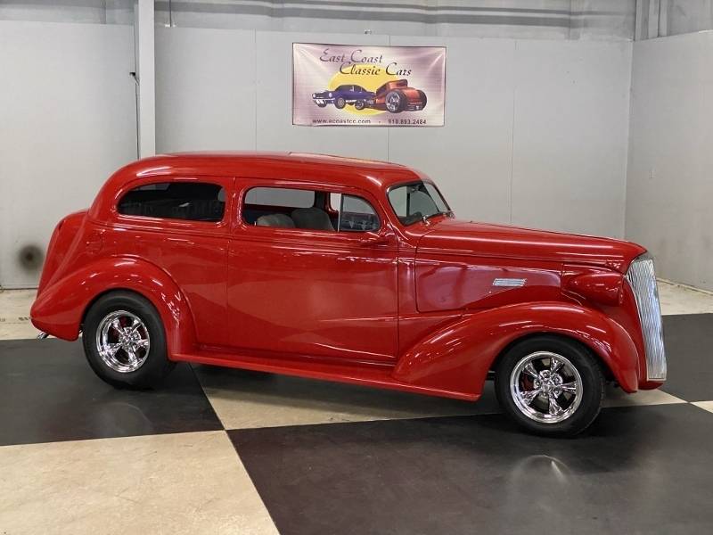 1937 Chevrolet Sedan 60