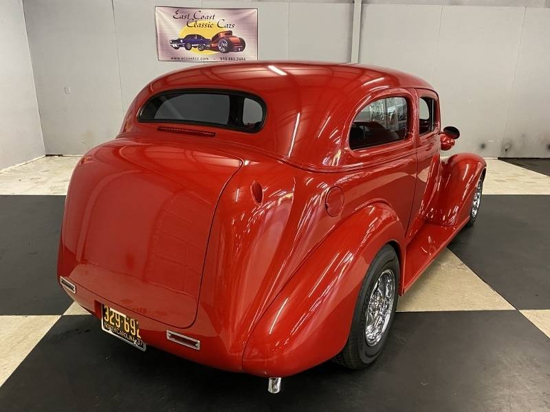 1937 Chevrolet Sedan 64