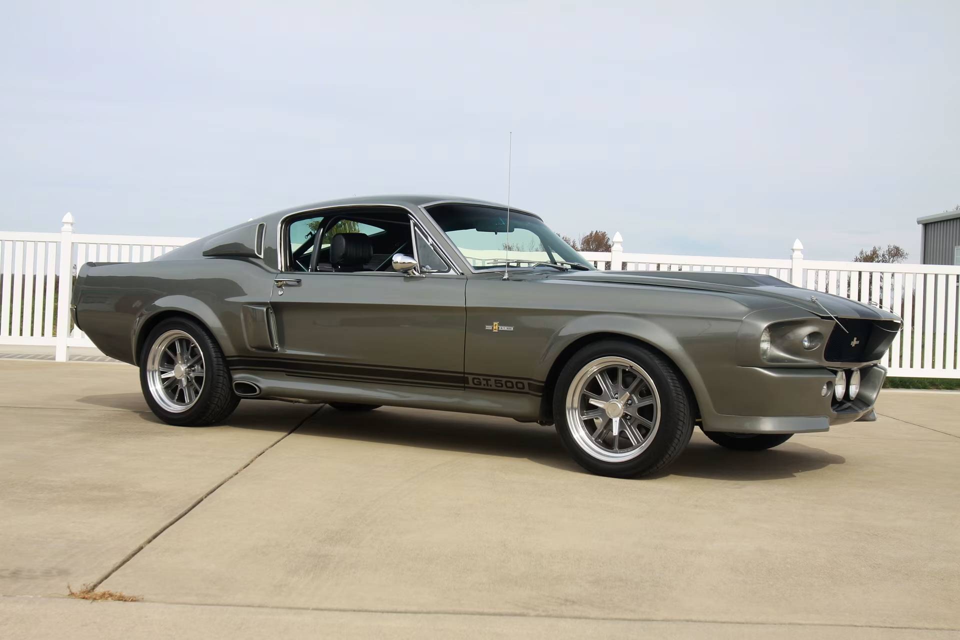 1968 Ford Mustang 2