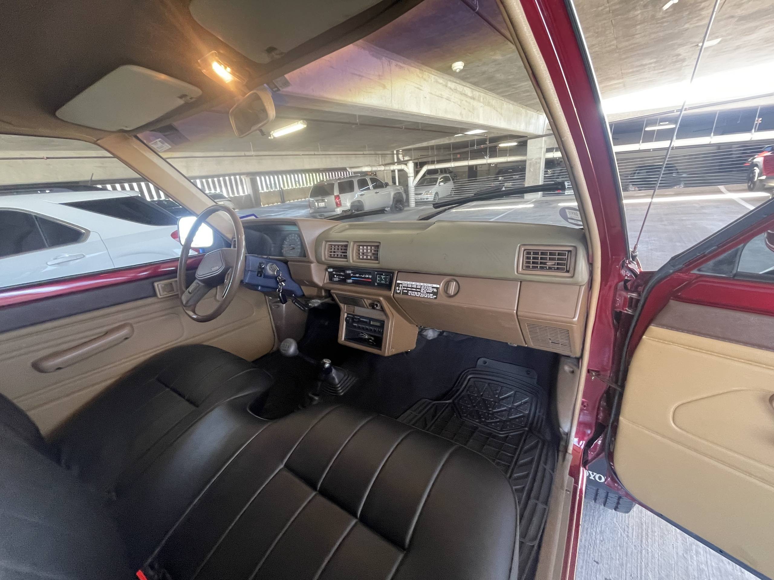 1988 Toyota Pickup 43