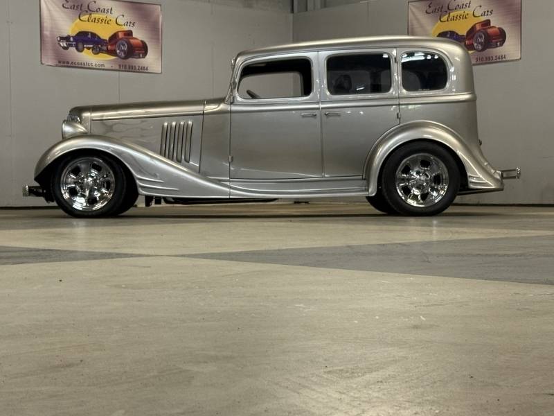 1933 Pontiac Sedan 3
