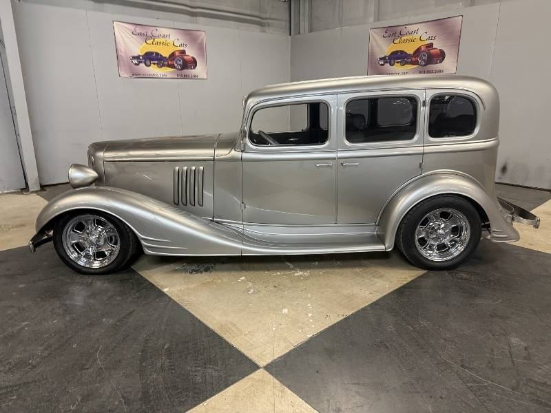 1933 Pontiac Sedan 4