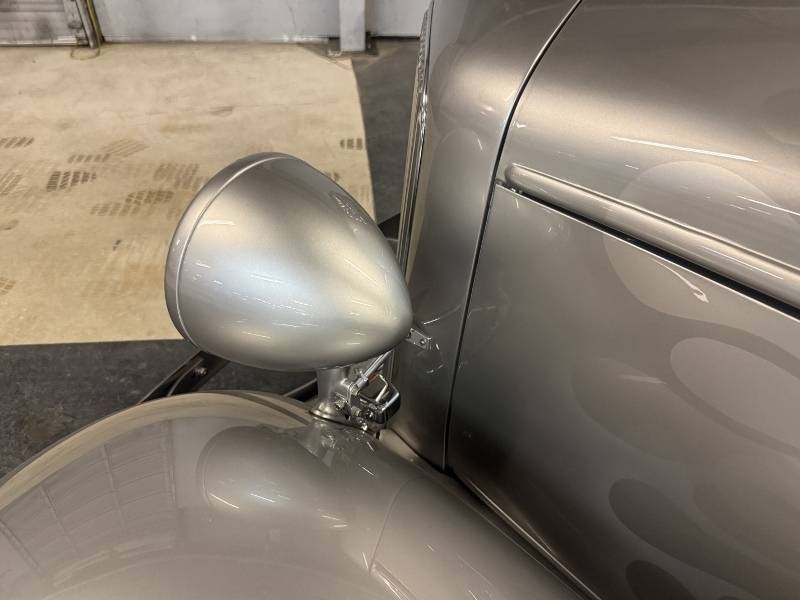 1933 Pontiac Sedan 16