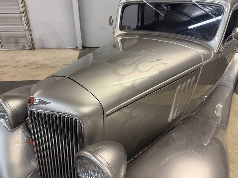 1933 Pontiac Sedan 46