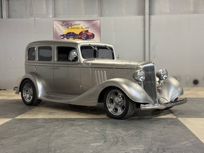 1933 Pontiac Sedan 49
