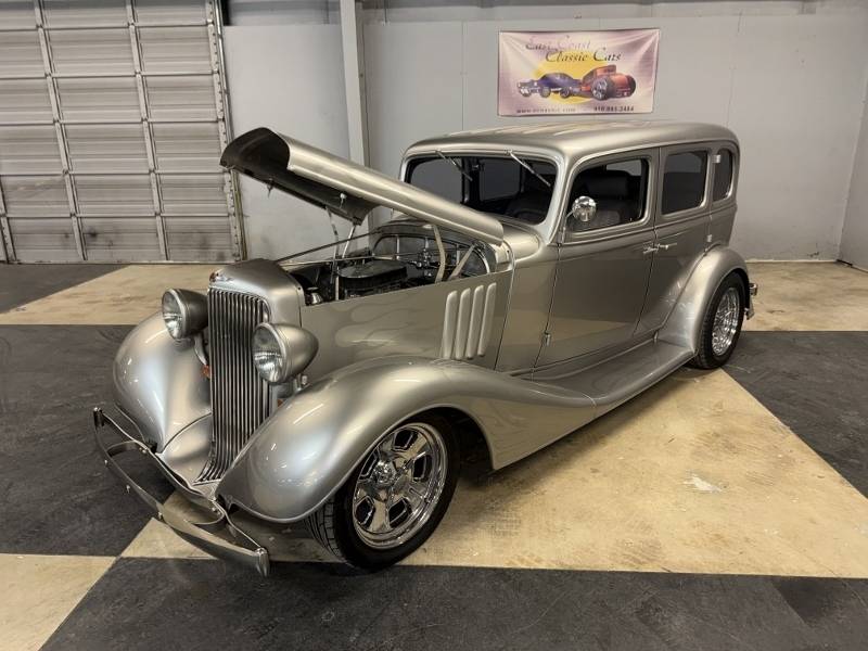 1933 Pontiac Sedan 52