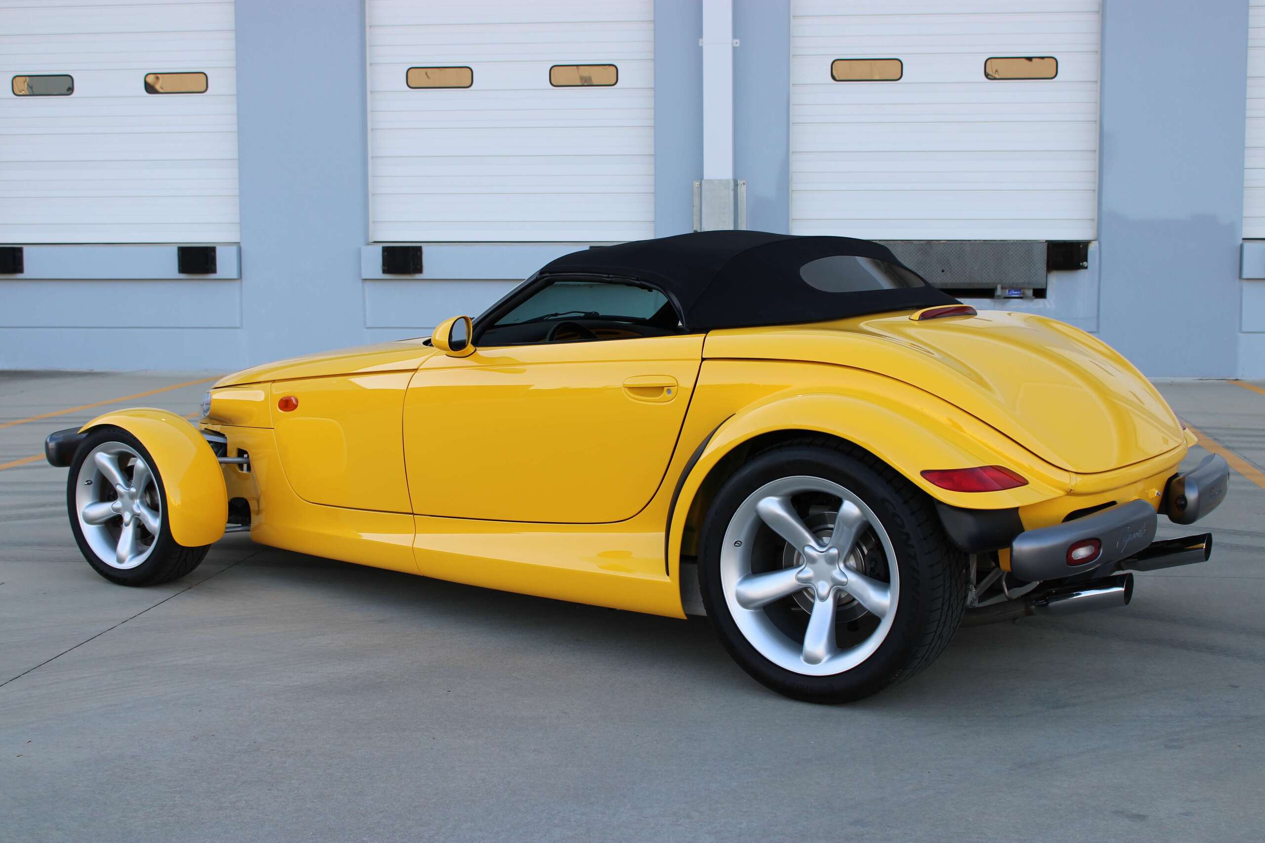 1999 Plymouth Prowler 16