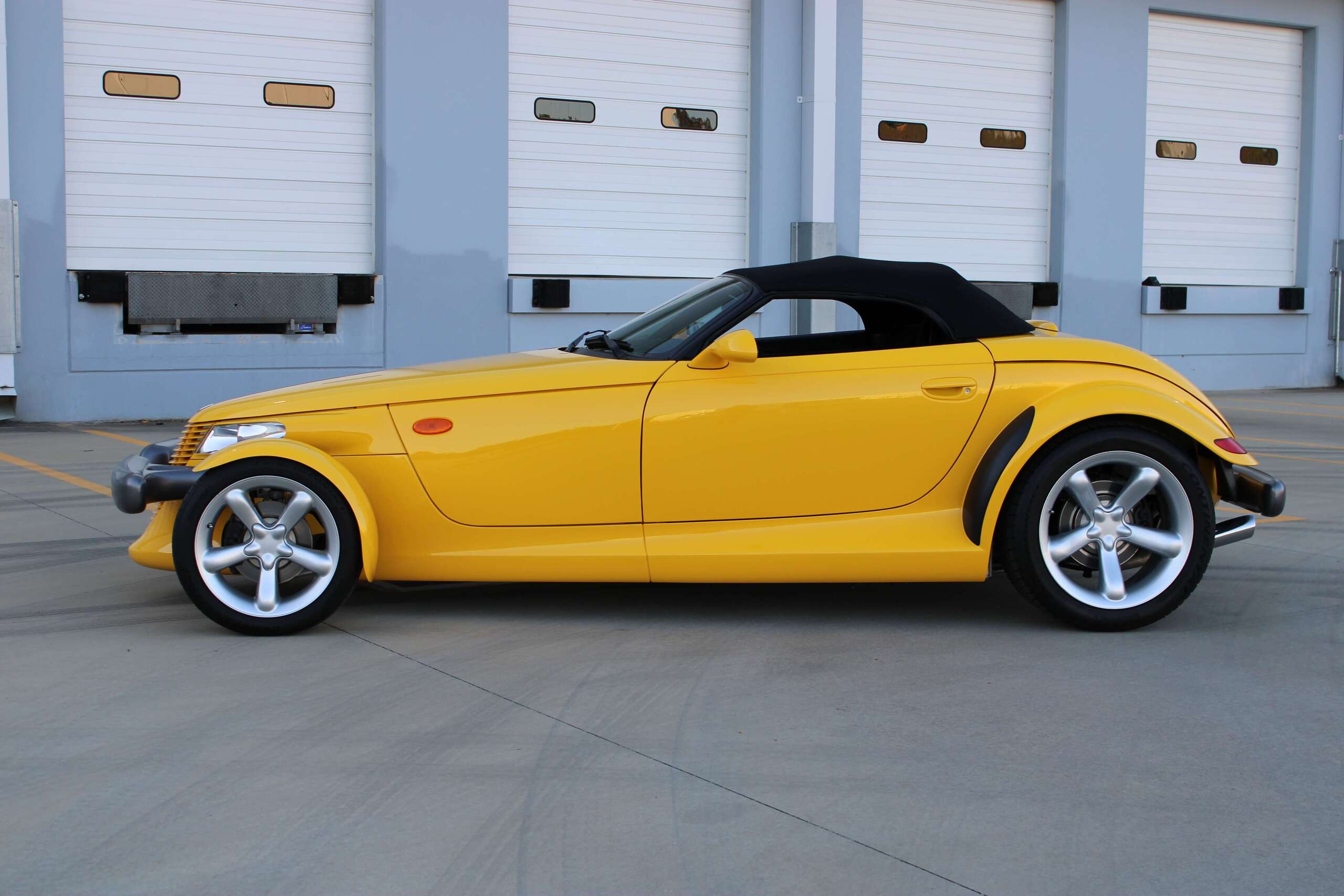 1999 Plymouth Prowler 17
