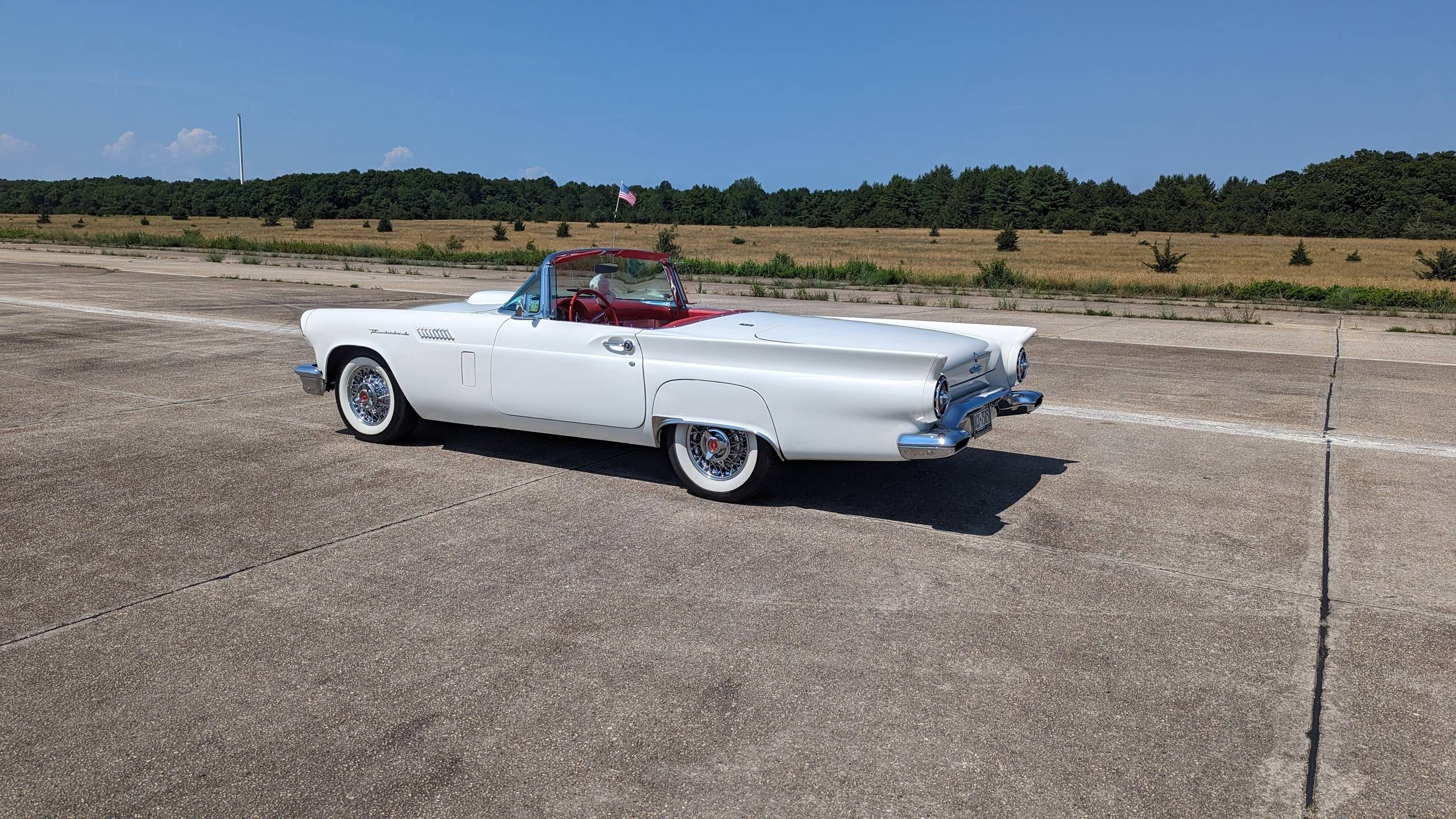 1957 Ford Thunderbird 3