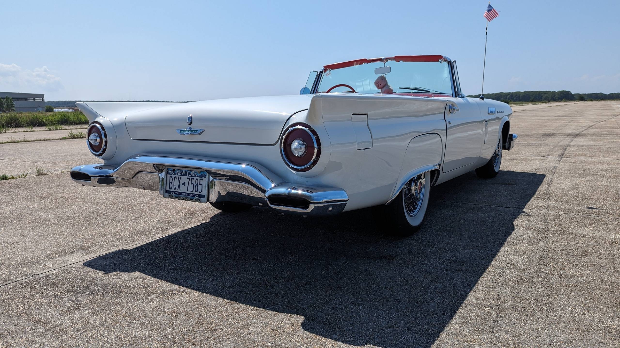 1957 Ford Thunderbird 9