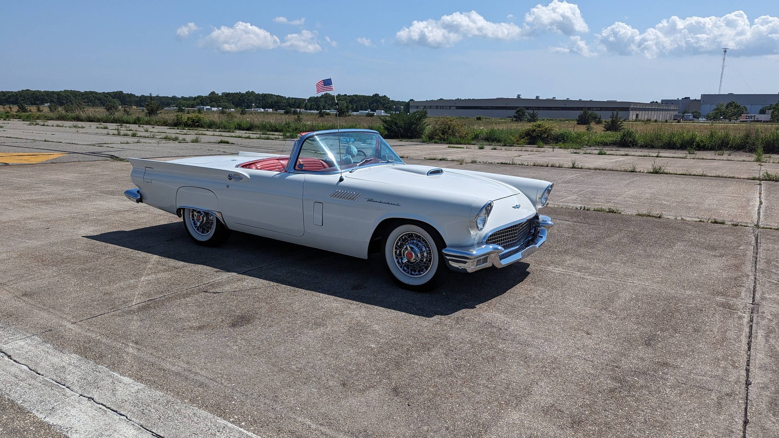 1957 Ford Thunderbird 11
