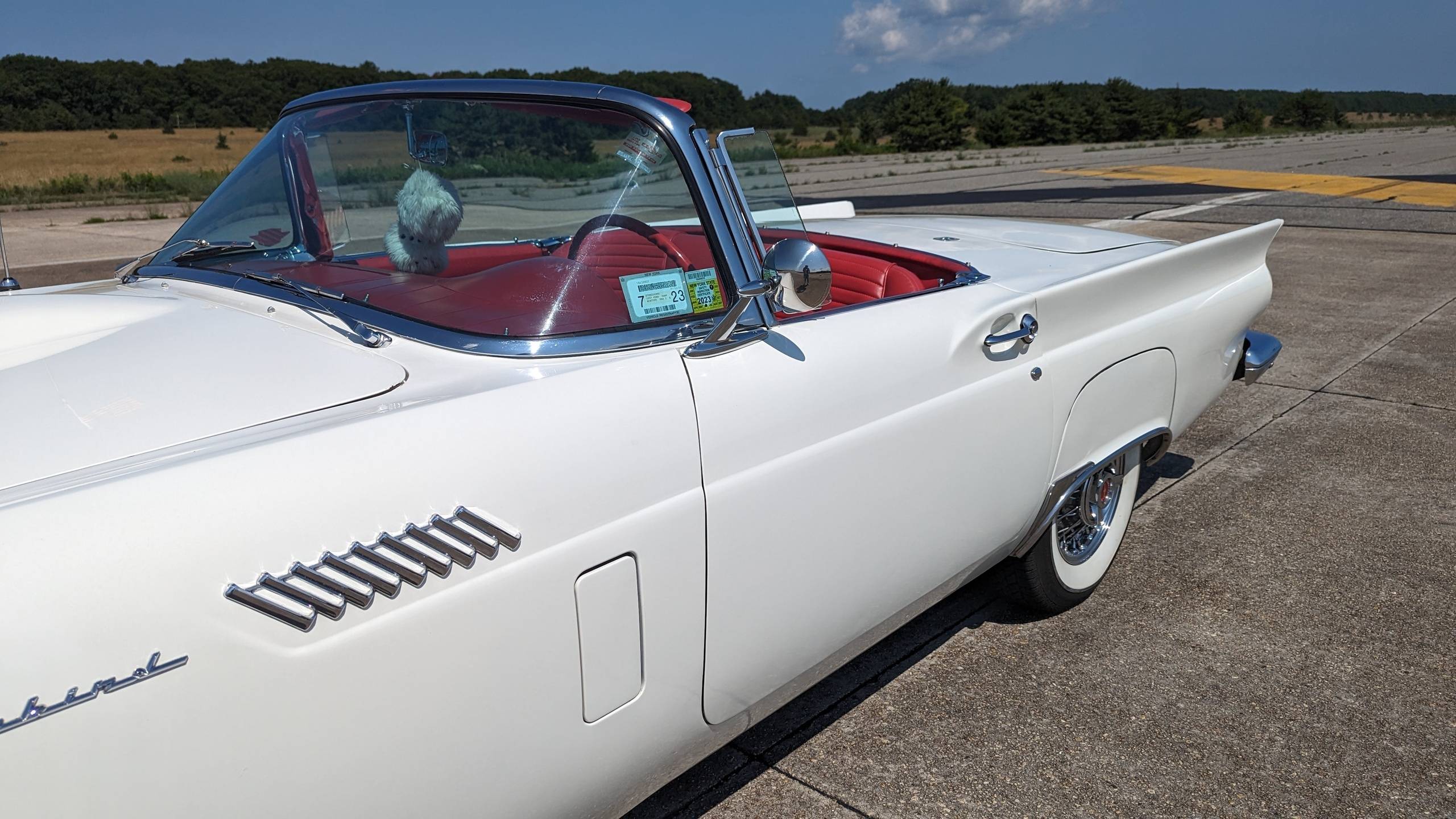1957 Ford Thunderbird 16
