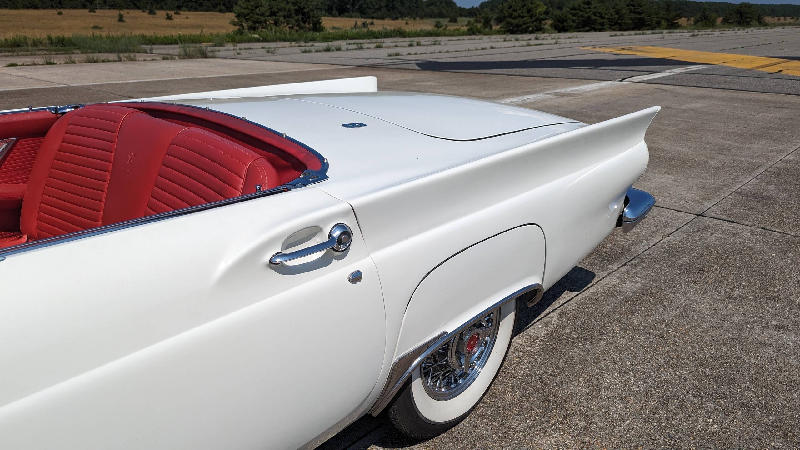 1957 Ford Thunderbird 17
