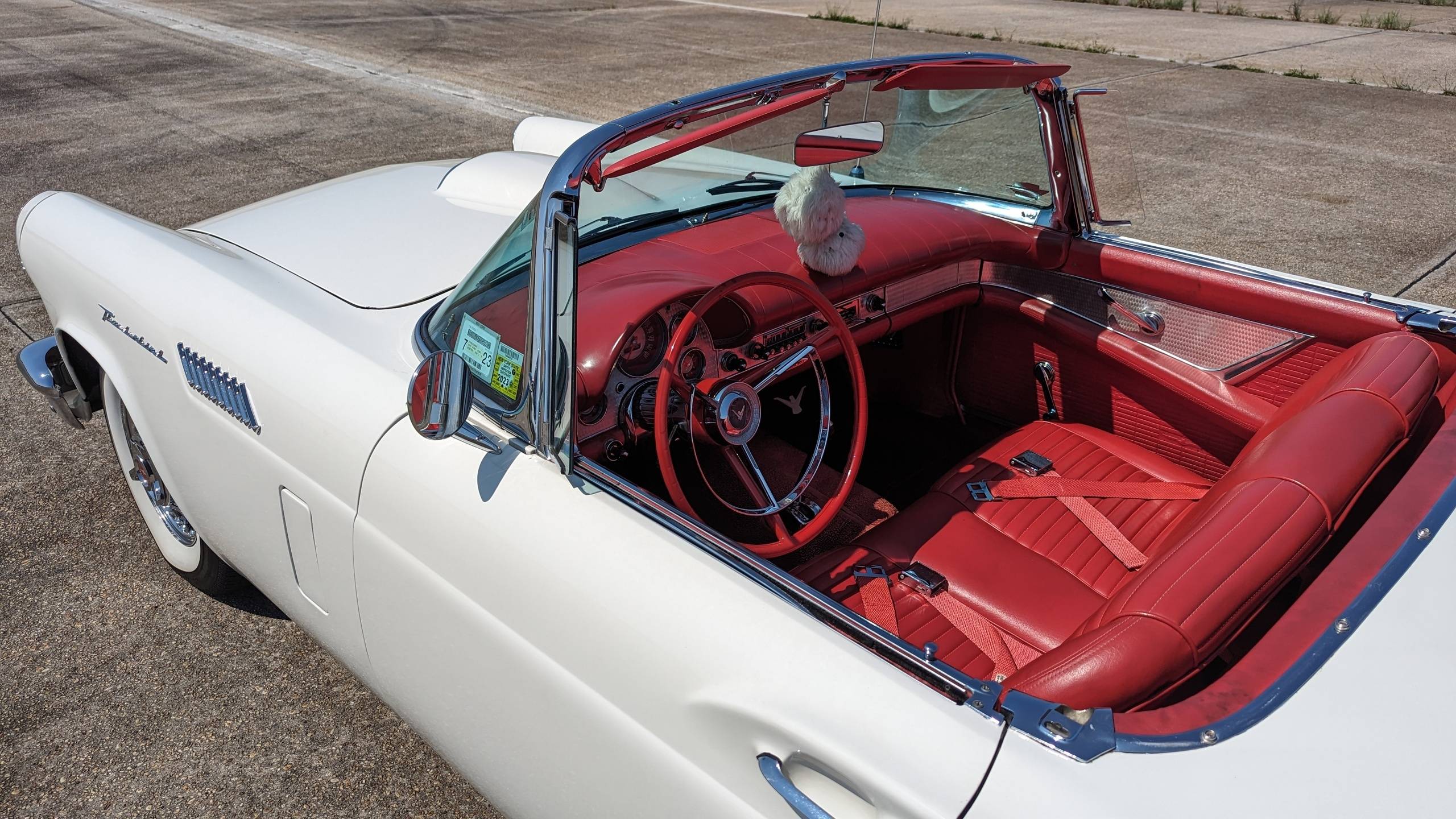 1957 Ford Thunderbird 18