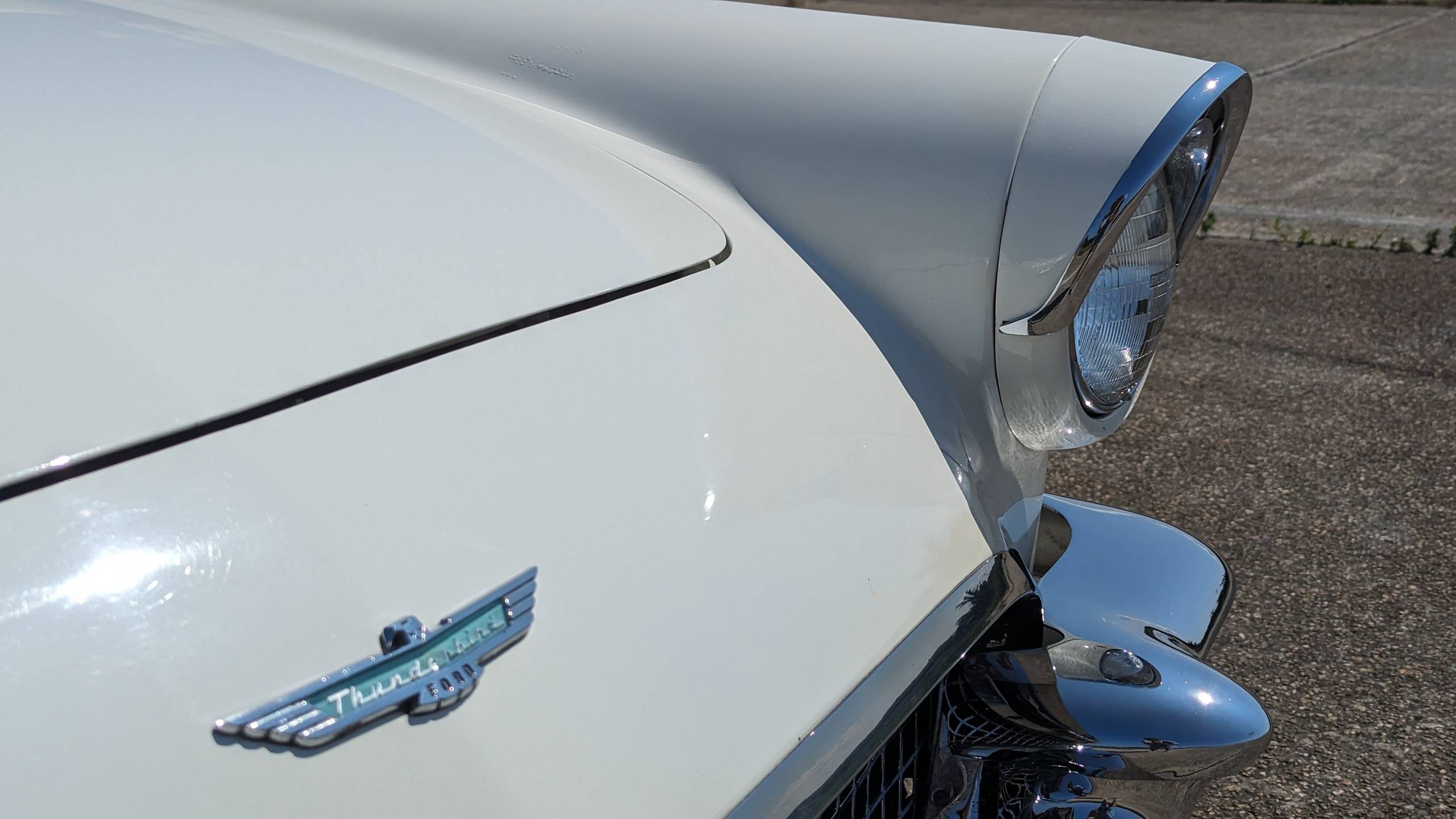 1957 Ford Thunderbird 29