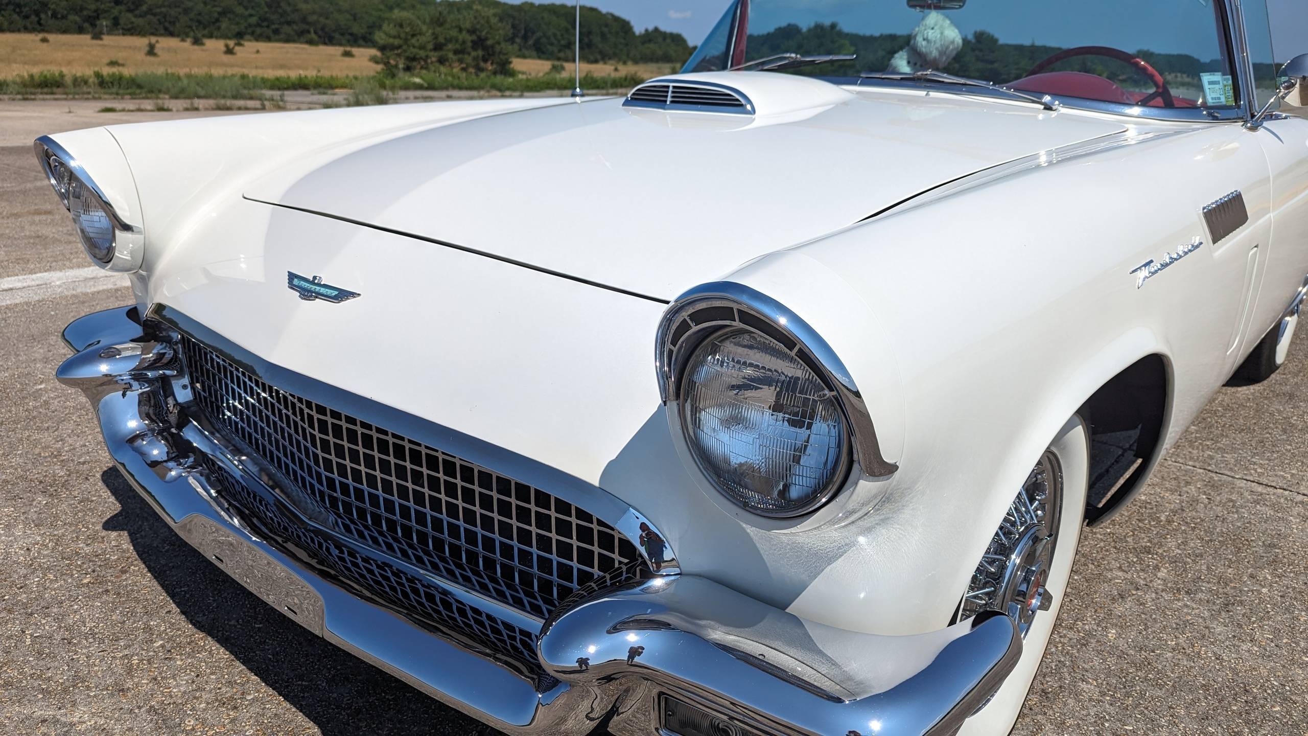 1957 Ford Thunderbird 30