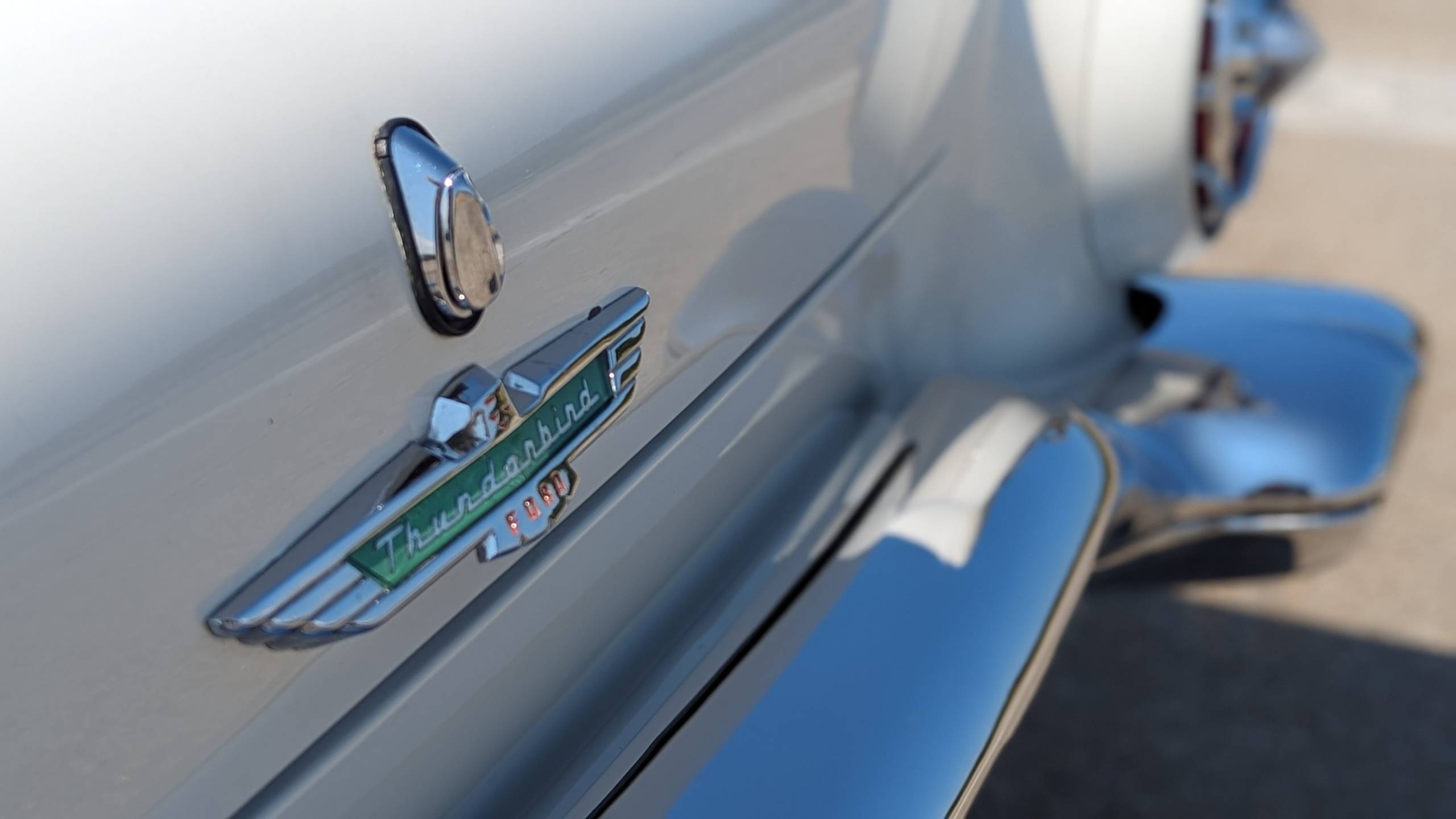 1957 Ford Thunderbird 35