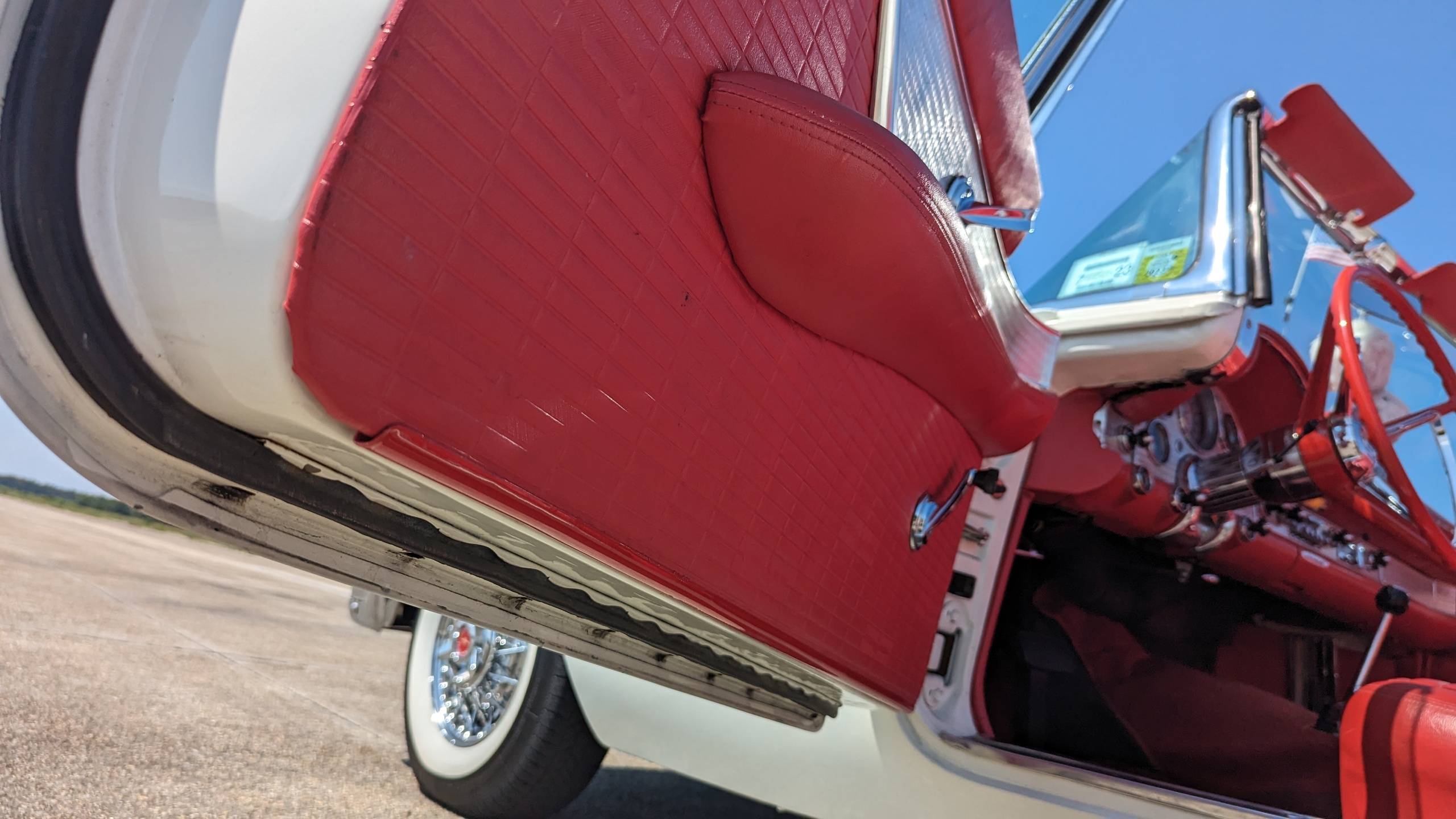 1957 Ford Thunderbird 88