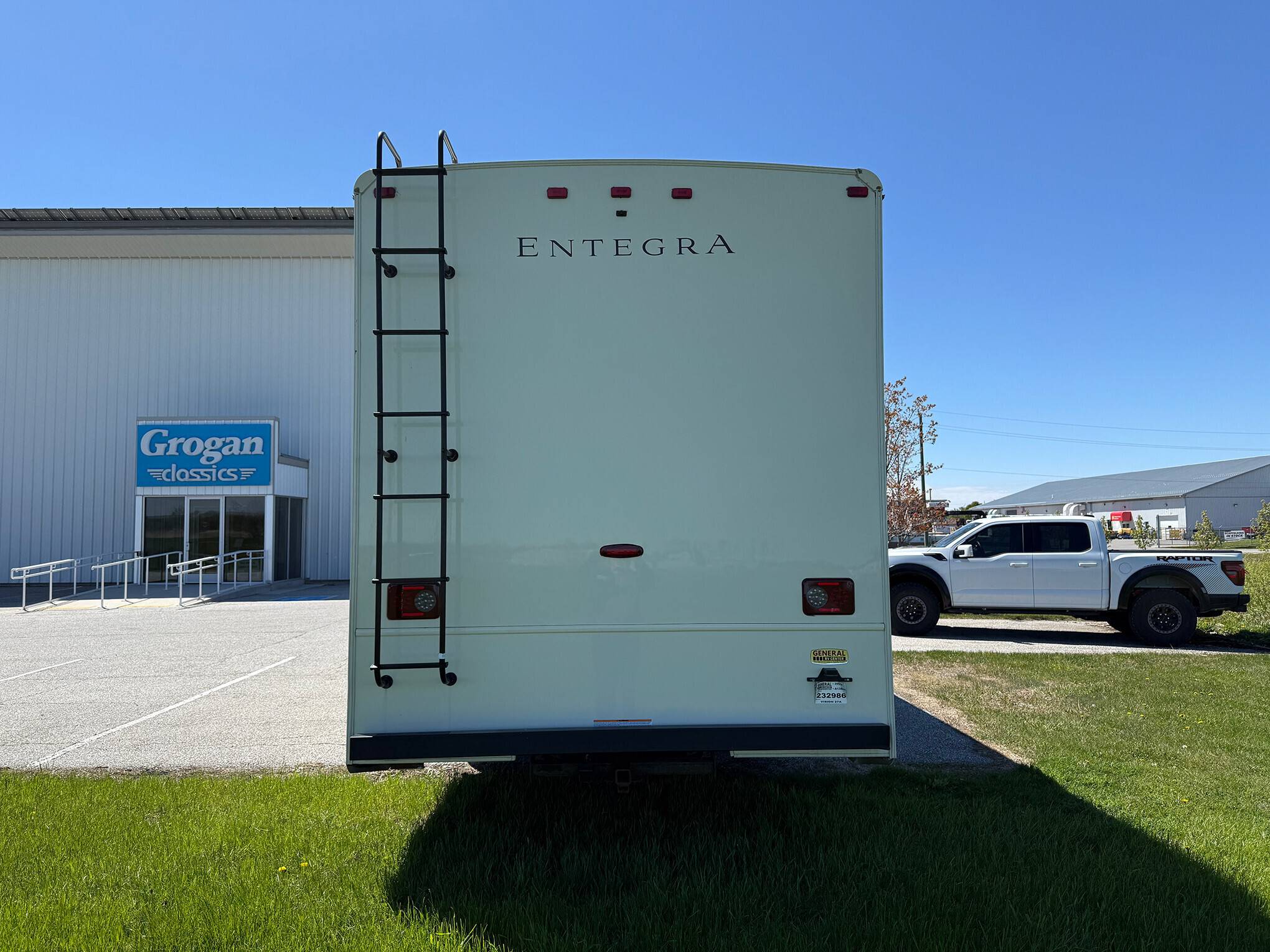 2022 Ford F-53 Motorhome Chassis 6