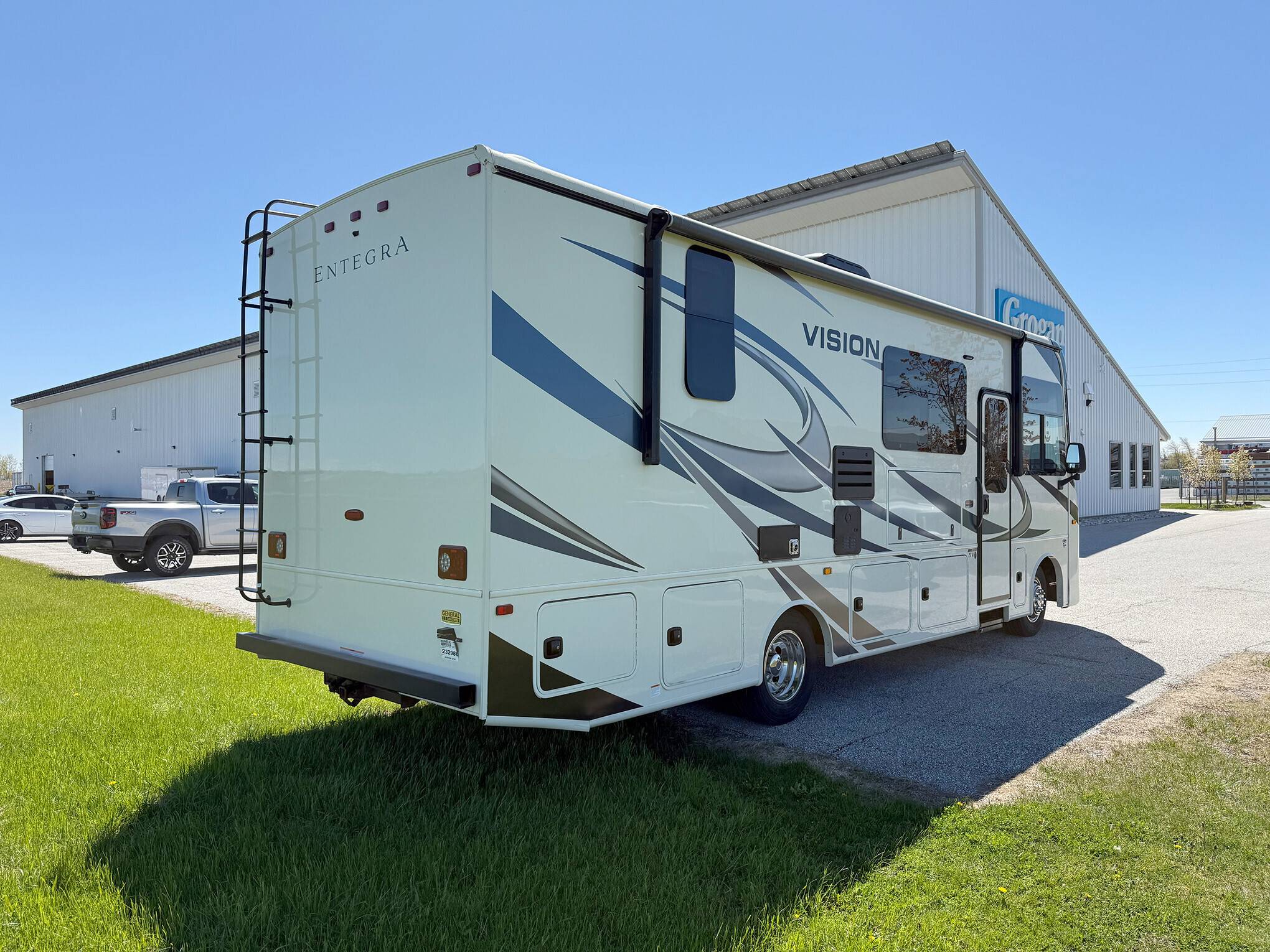 2022 Ford F-53 Motorhome Chassis 7
