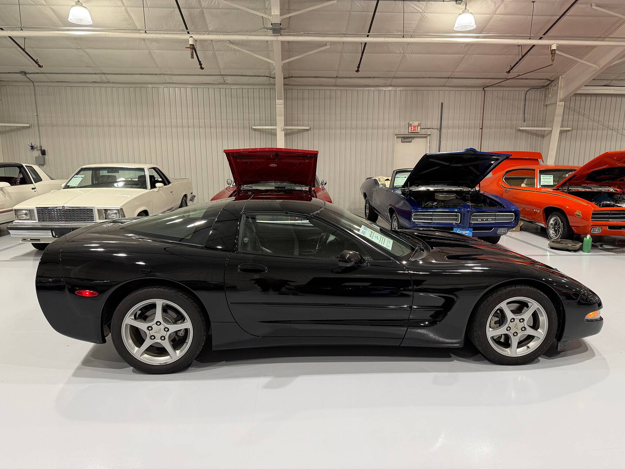 2003 Chevrolet Corvette 9