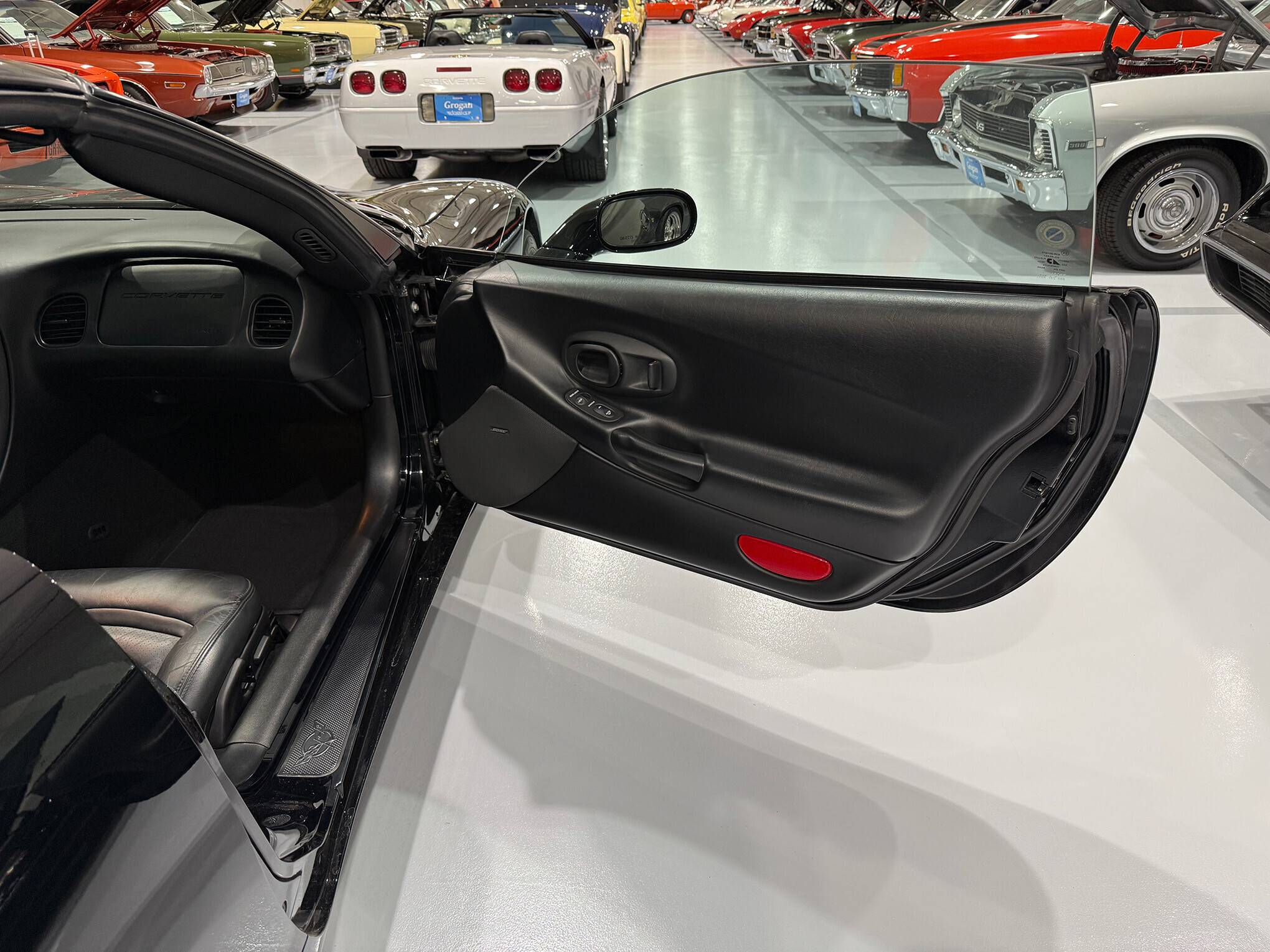 2003 Chevrolet Corvette 24