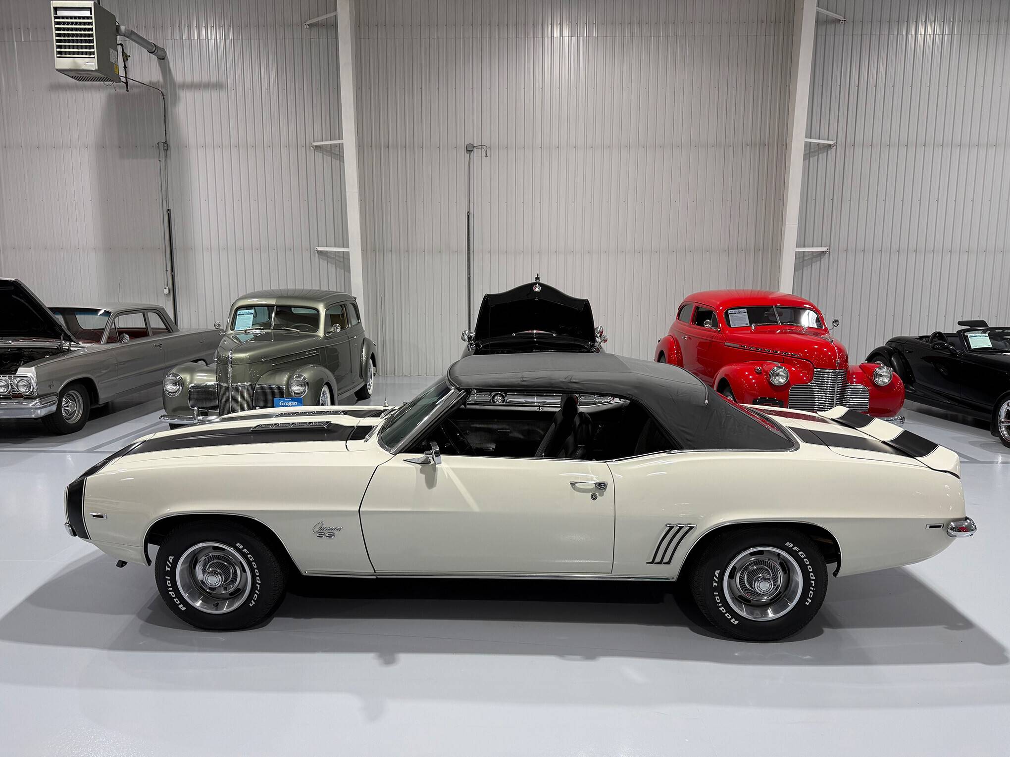 1969 Chevrolet Camaro SS 16