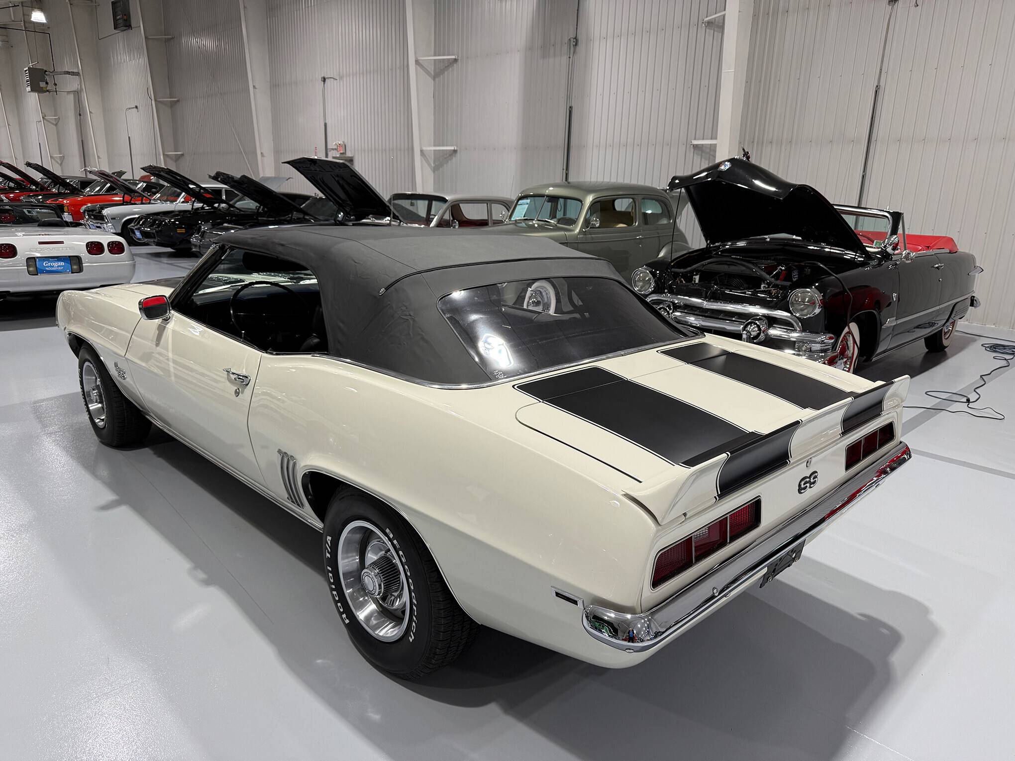 1969 Chevrolet Camaro SS 17