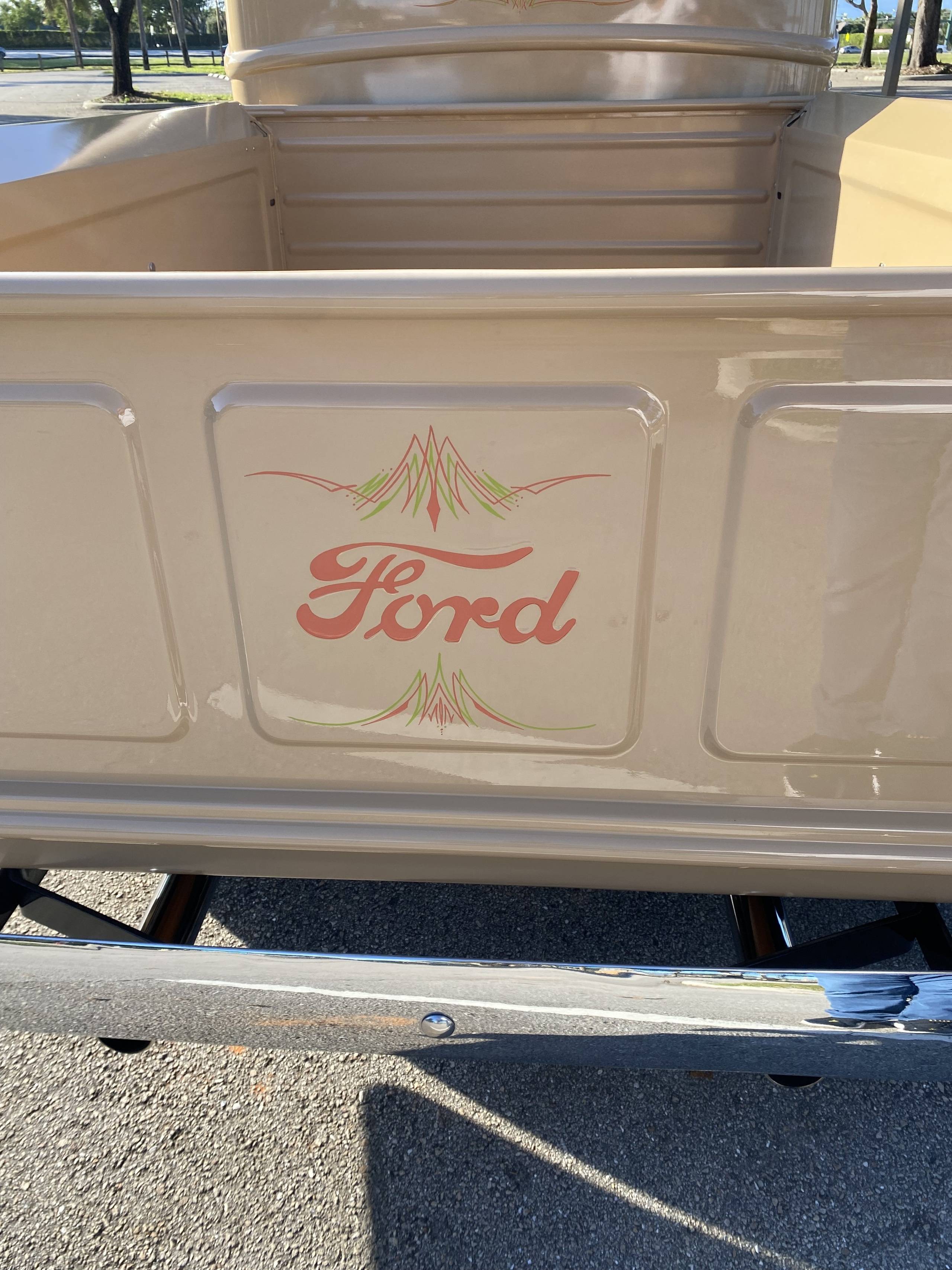 1946 Ford Pickup 31