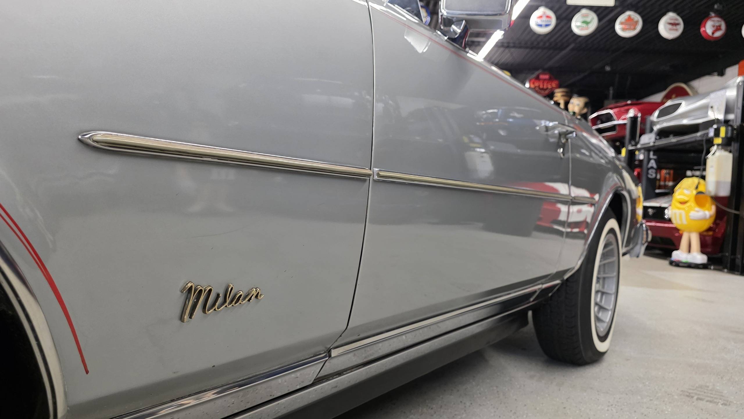 1976 Cadillac Milan 25