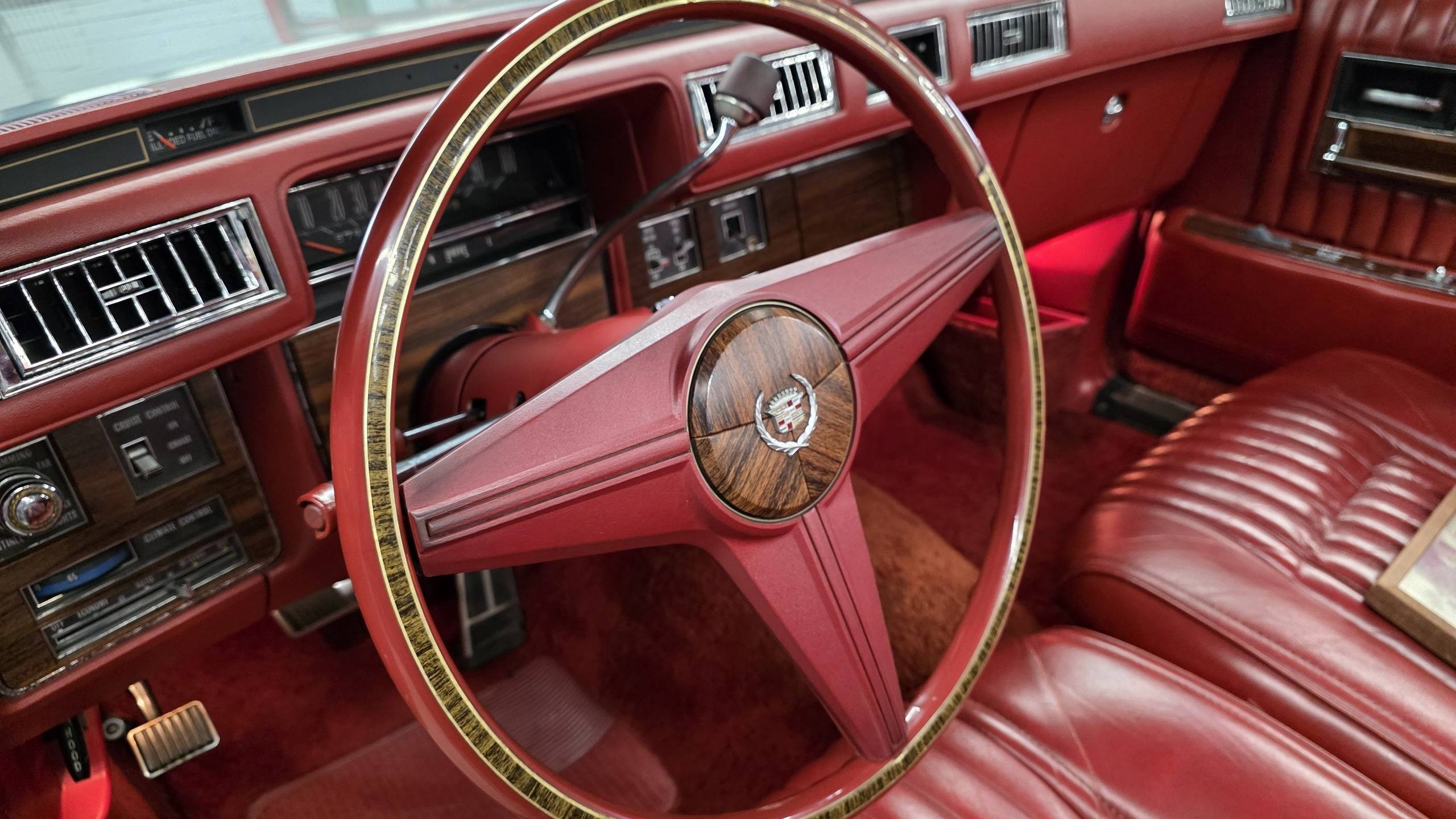 1976 Cadillac Milan 29
