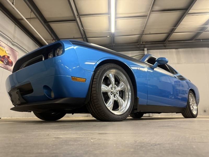 2010 Dodge Challenger 12