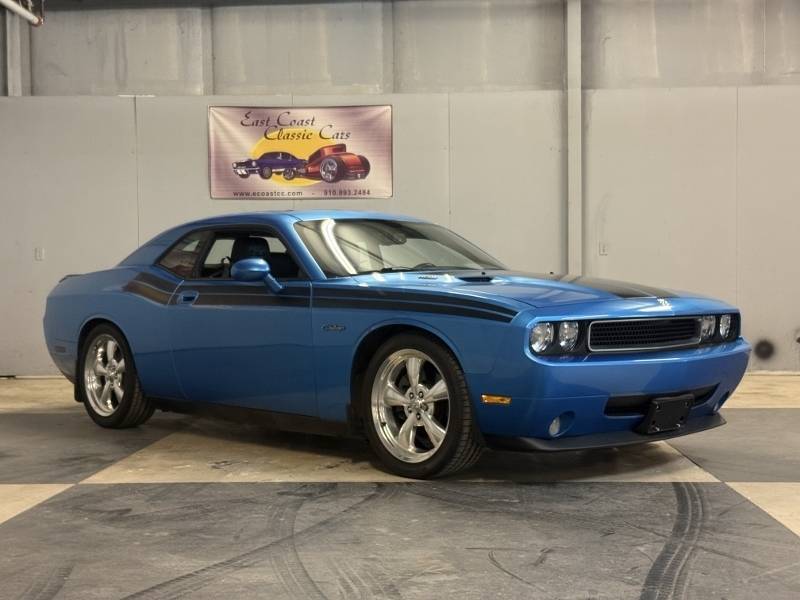2010 Dodge Challenger 29