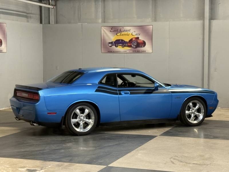 2010 Dodge Challenger 43