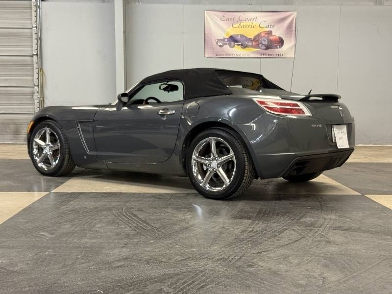 2008 Saturn Sky 2