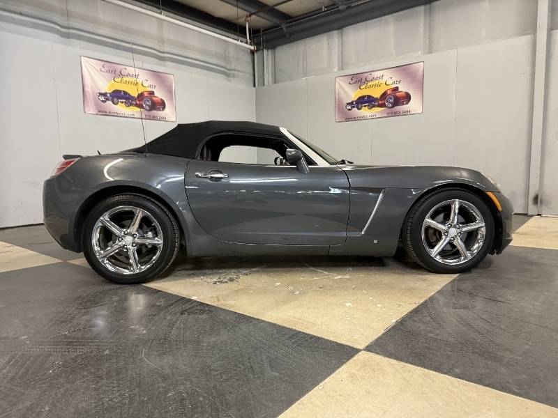 2008 Saturn Sky 24