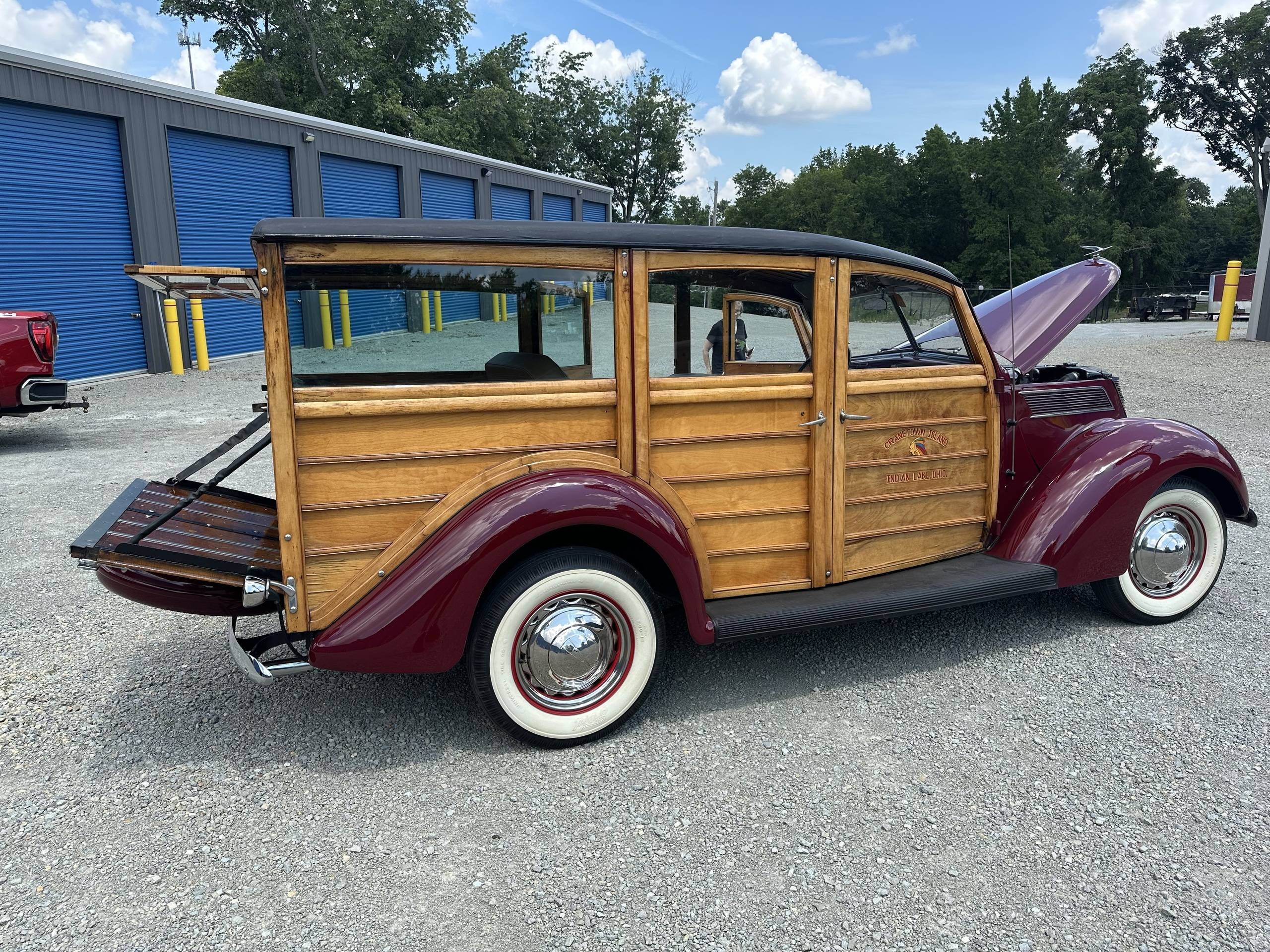 1937 Ford Fodor 2