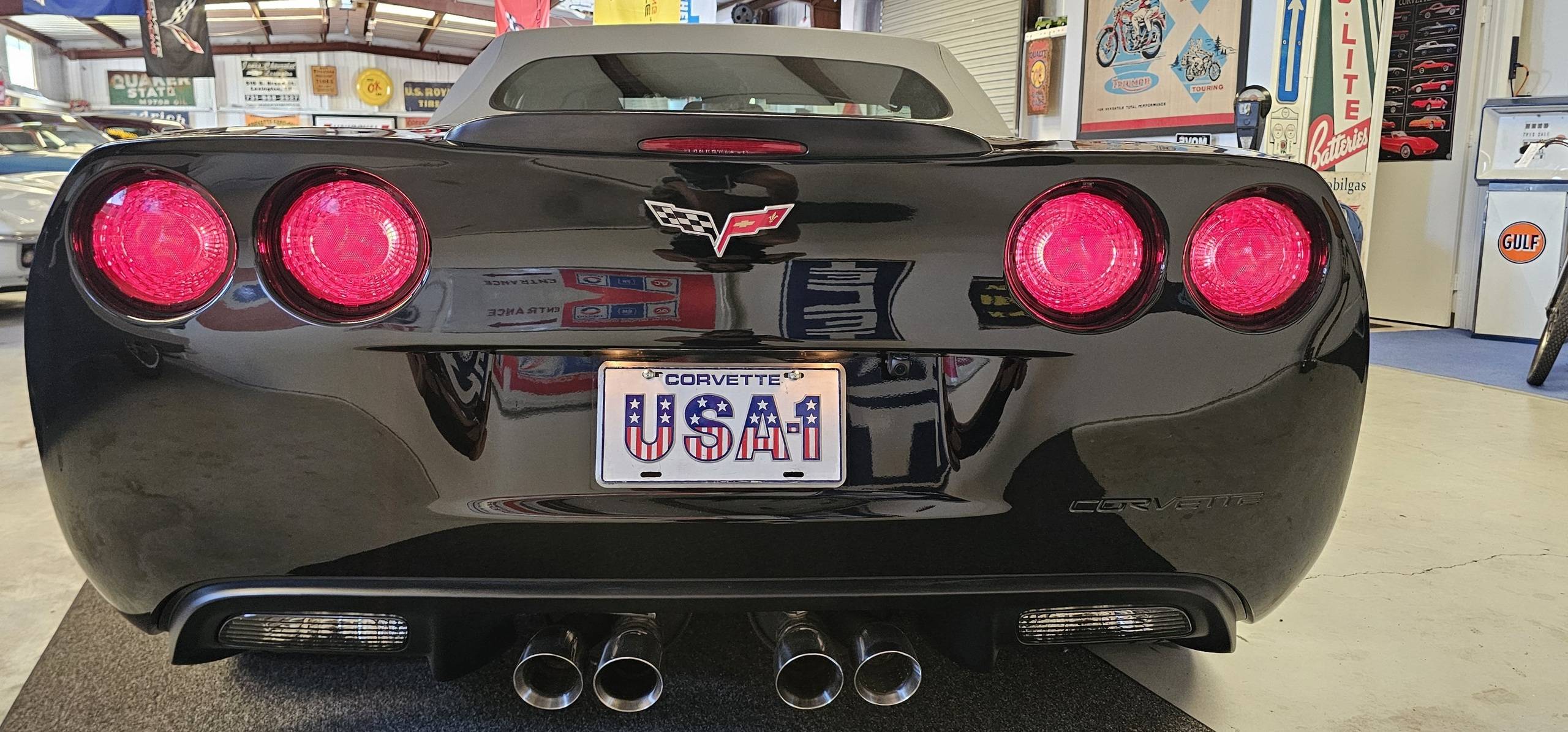 2008 Chevrolet CORVETTE 3LT 8