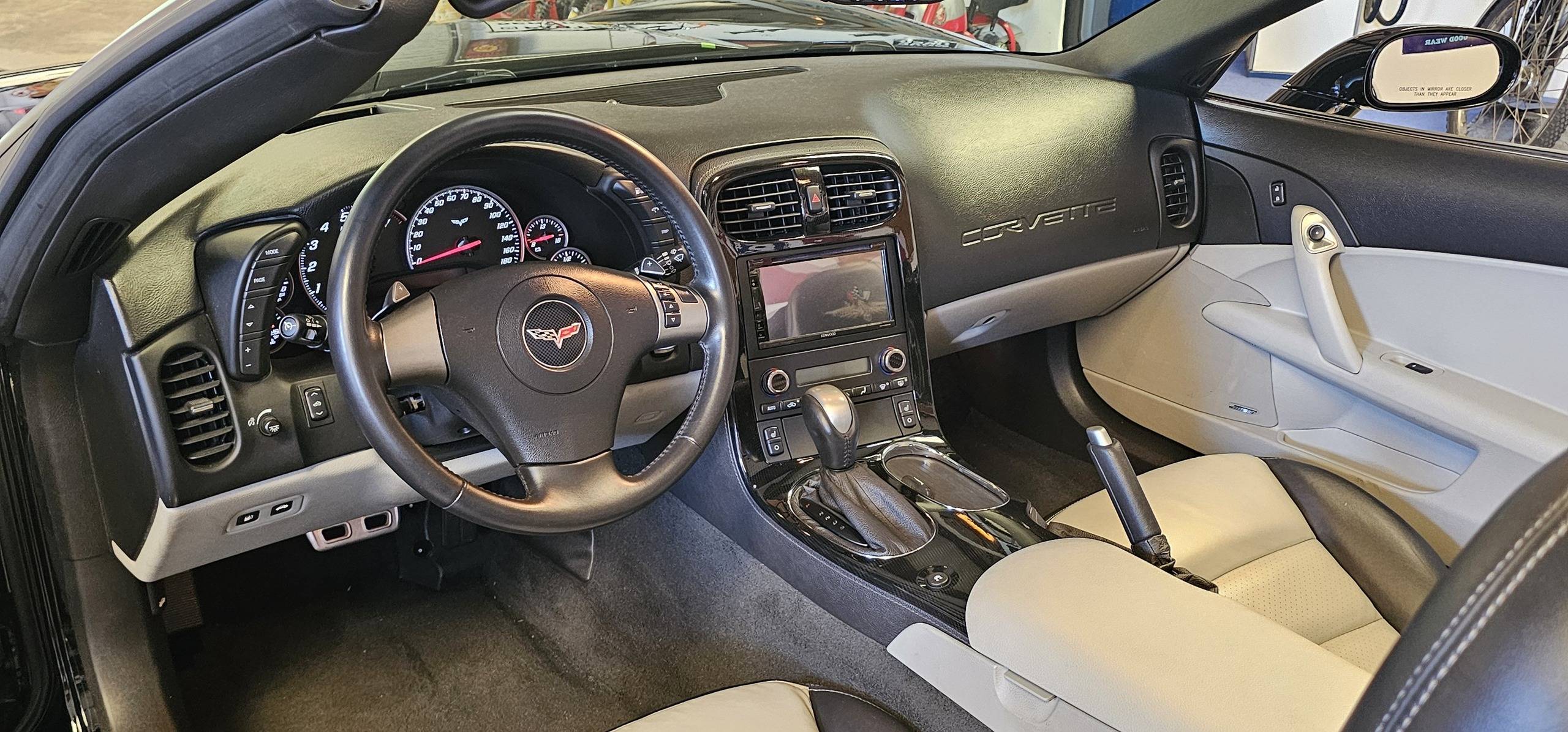 2008 Chevrolet CORVETTE 3LT 33