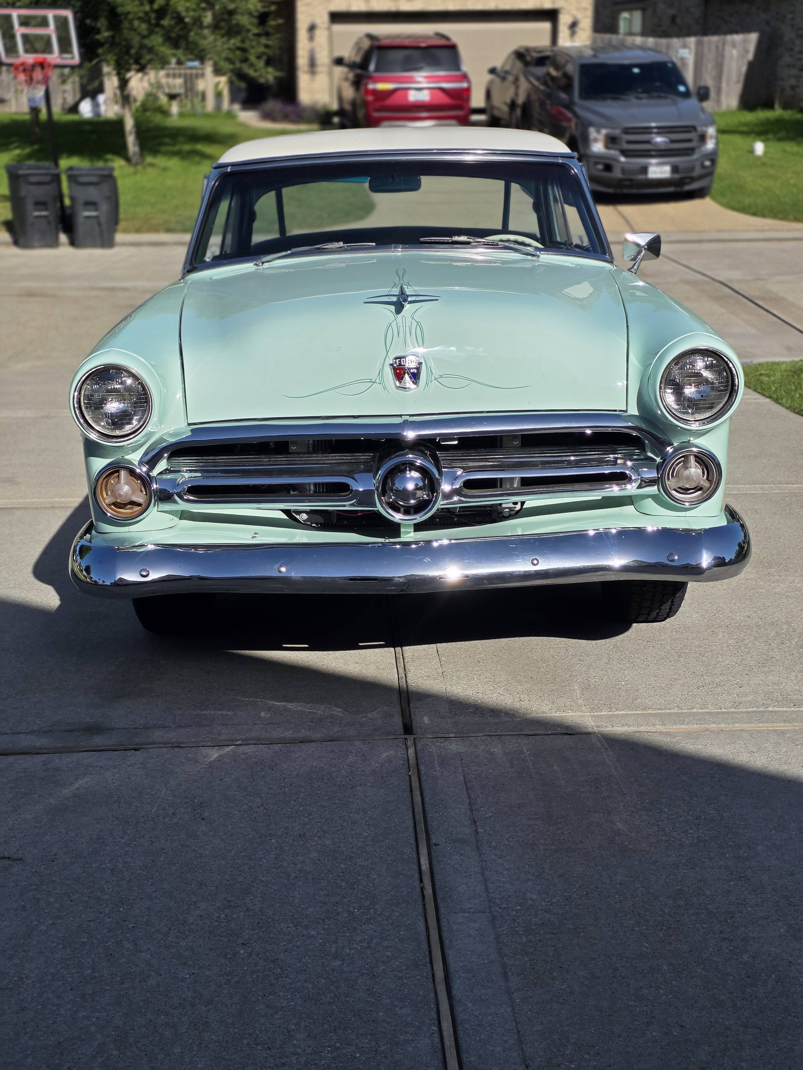 1952 Ford Victoria 1