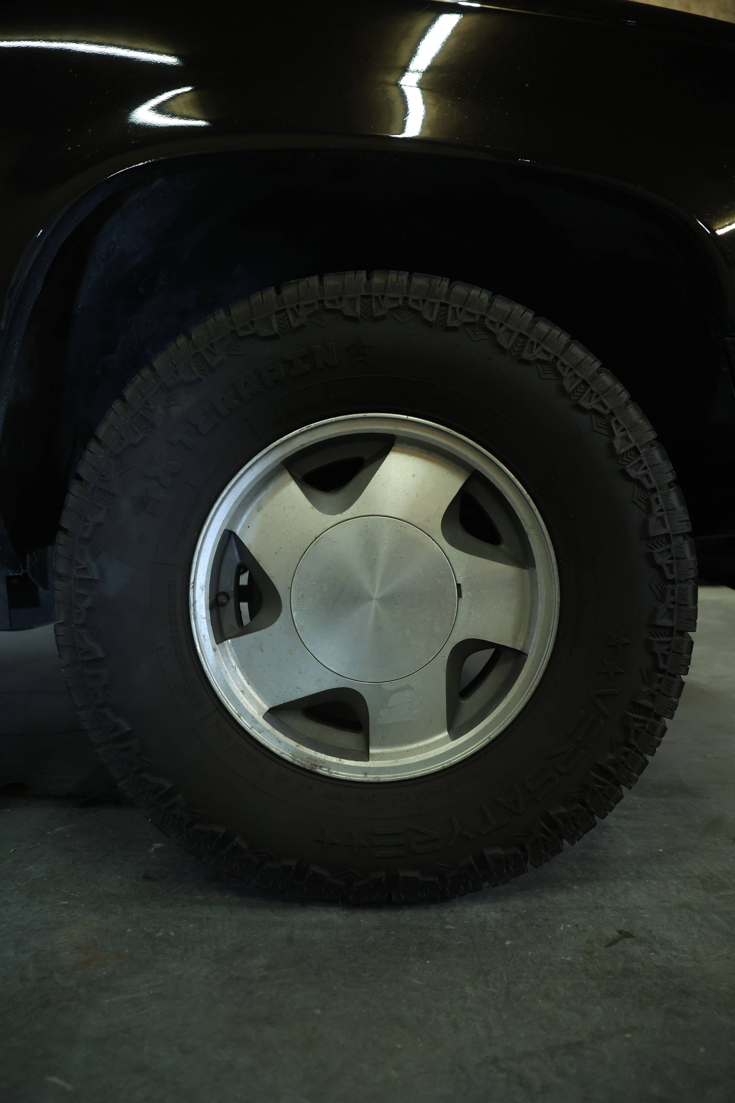 1989 Chevrolet Silverado 16