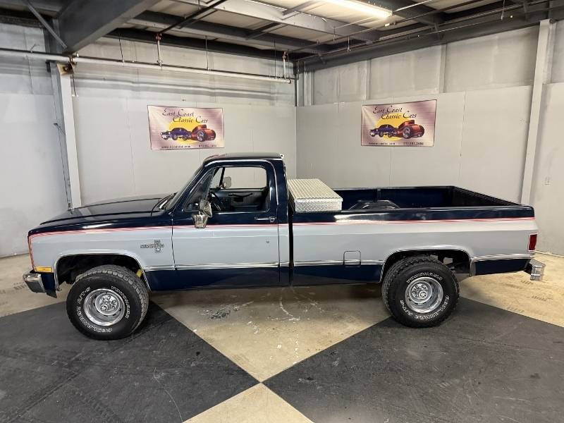 1984 Chevrolet Silverado 4