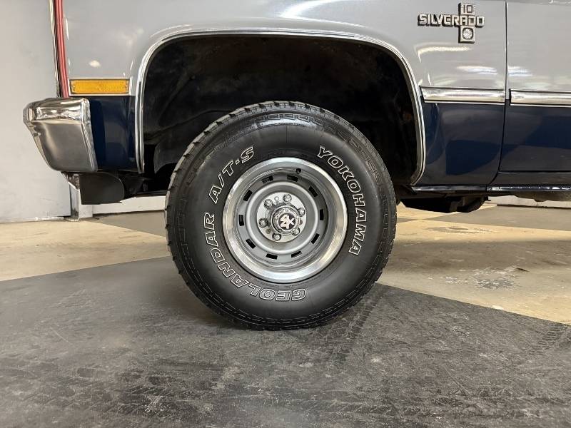 1984 Chevrolet Silverado 16