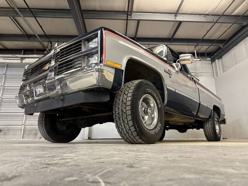 1984 Chevrolet Silverado 47