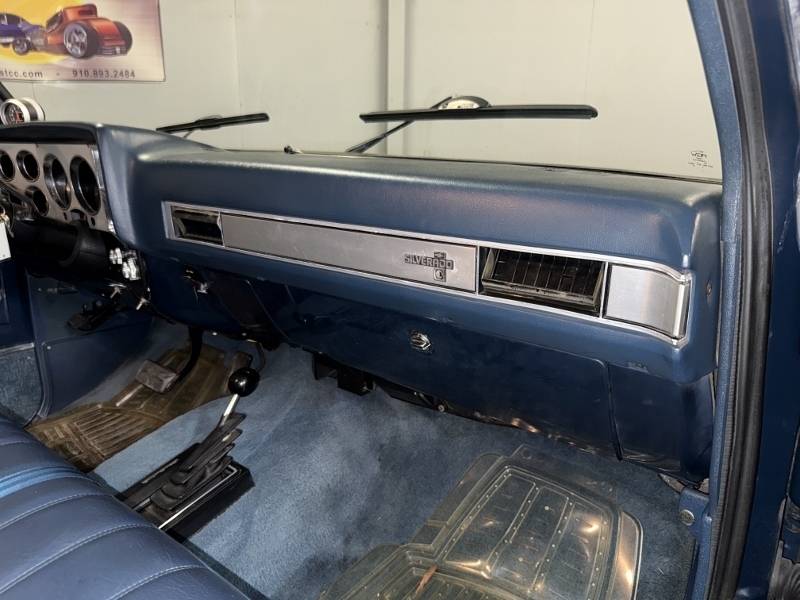 1984 Chevrolet Silverado 76