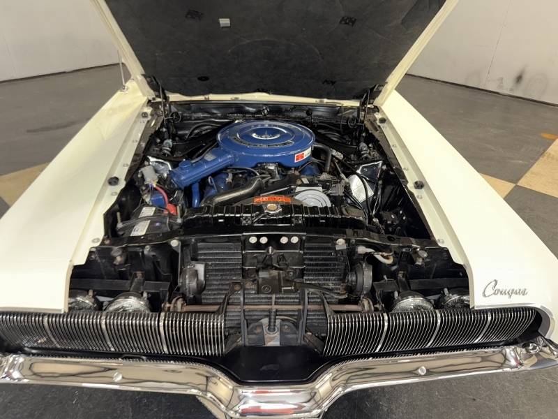 1970 Mercury Cougar 35