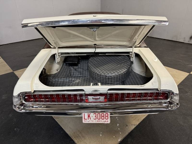 1970 Mercury Cougar 73