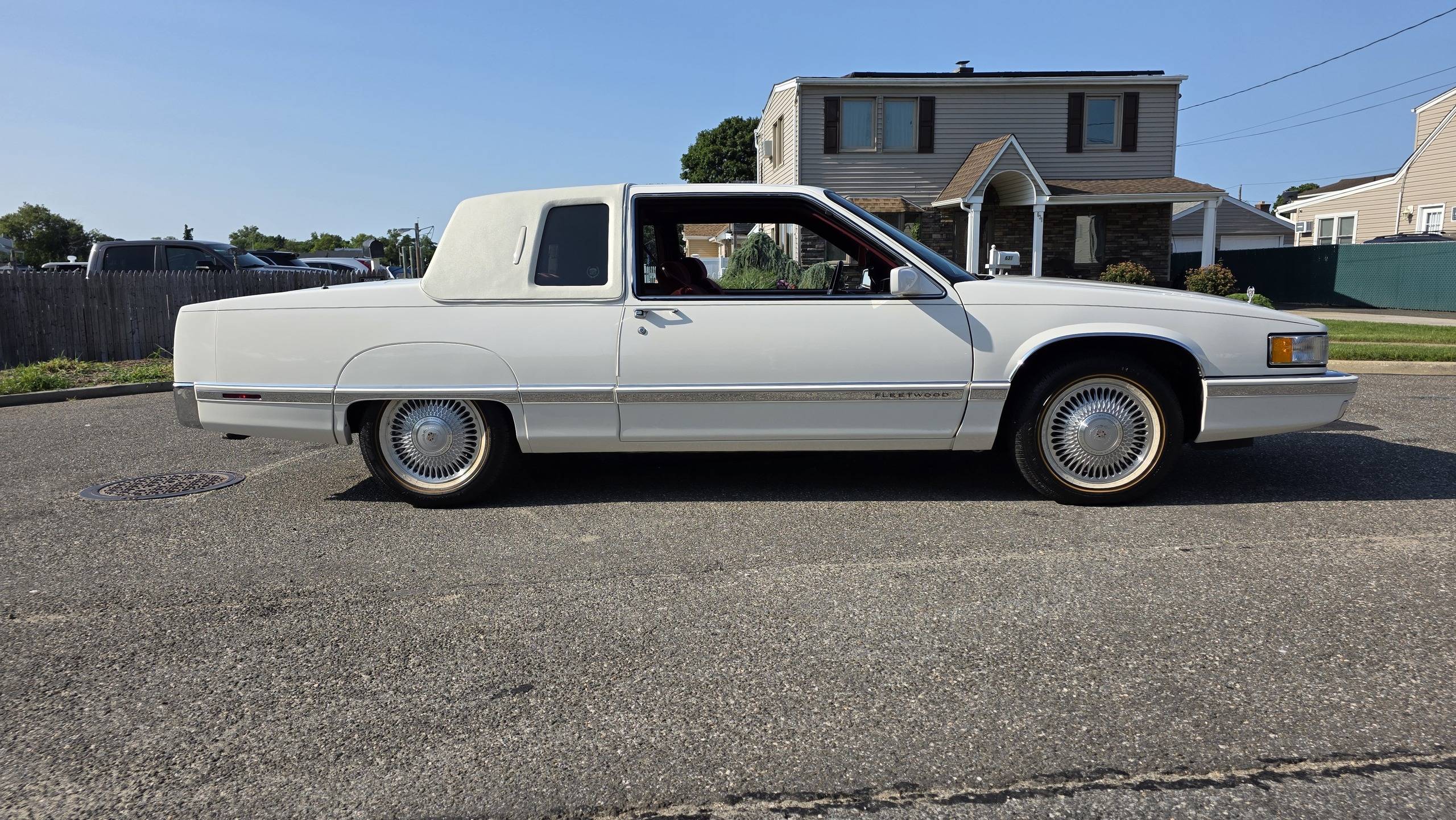 1992 Cadillac Fleetwood 2