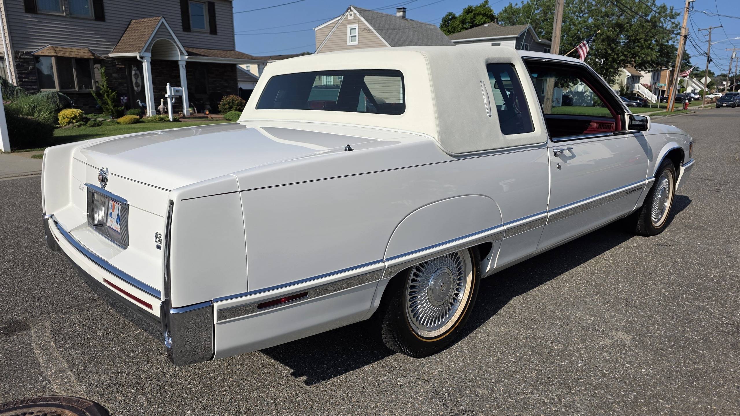 1992 Cadillac Fleetwood 3